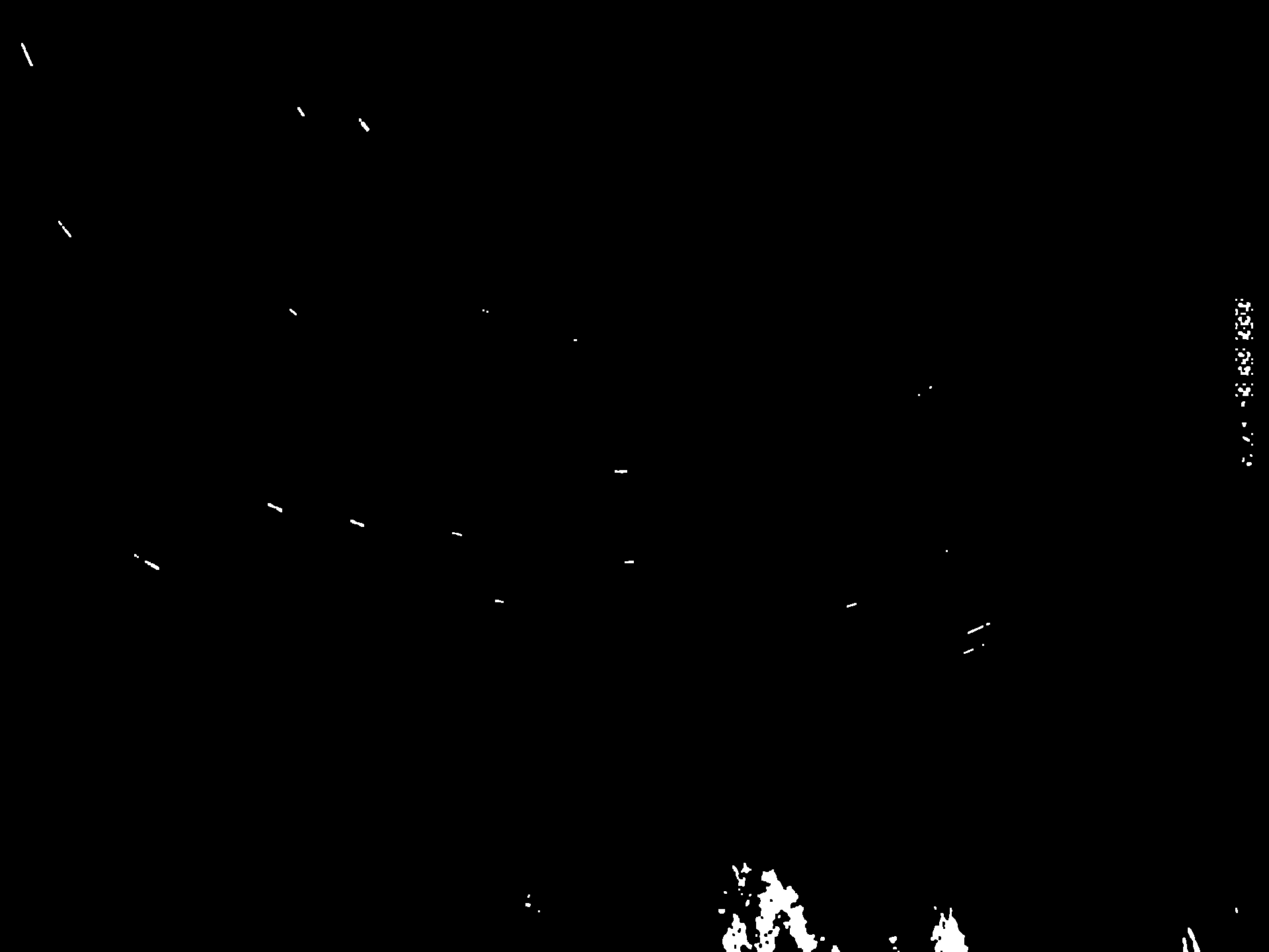 objects_20250929_20250929_0000-0010_max40_p50_s33_trails_mask.png
