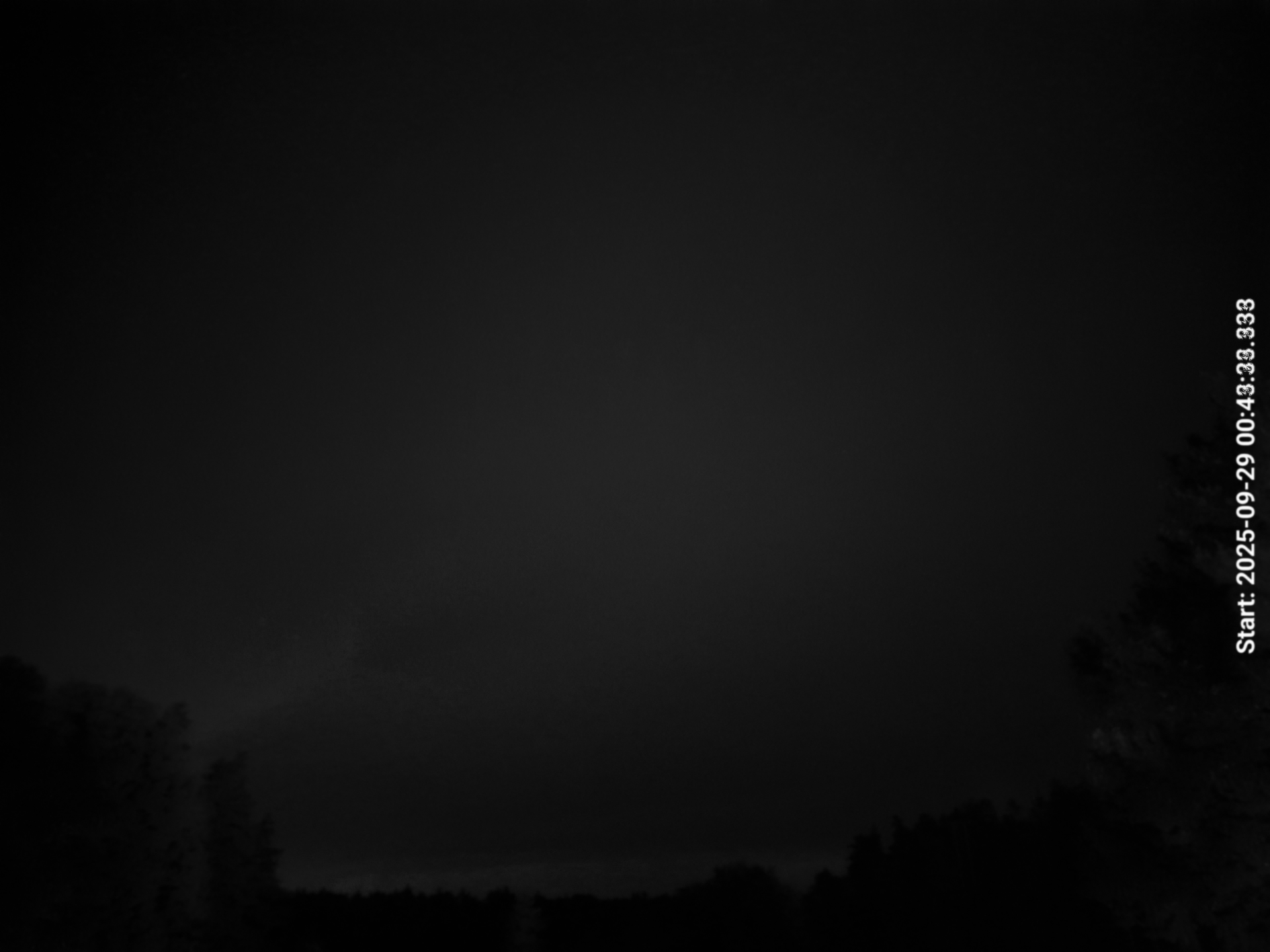 objects_20250929_20250929_0040-0050_max40_p50_s33_background.png