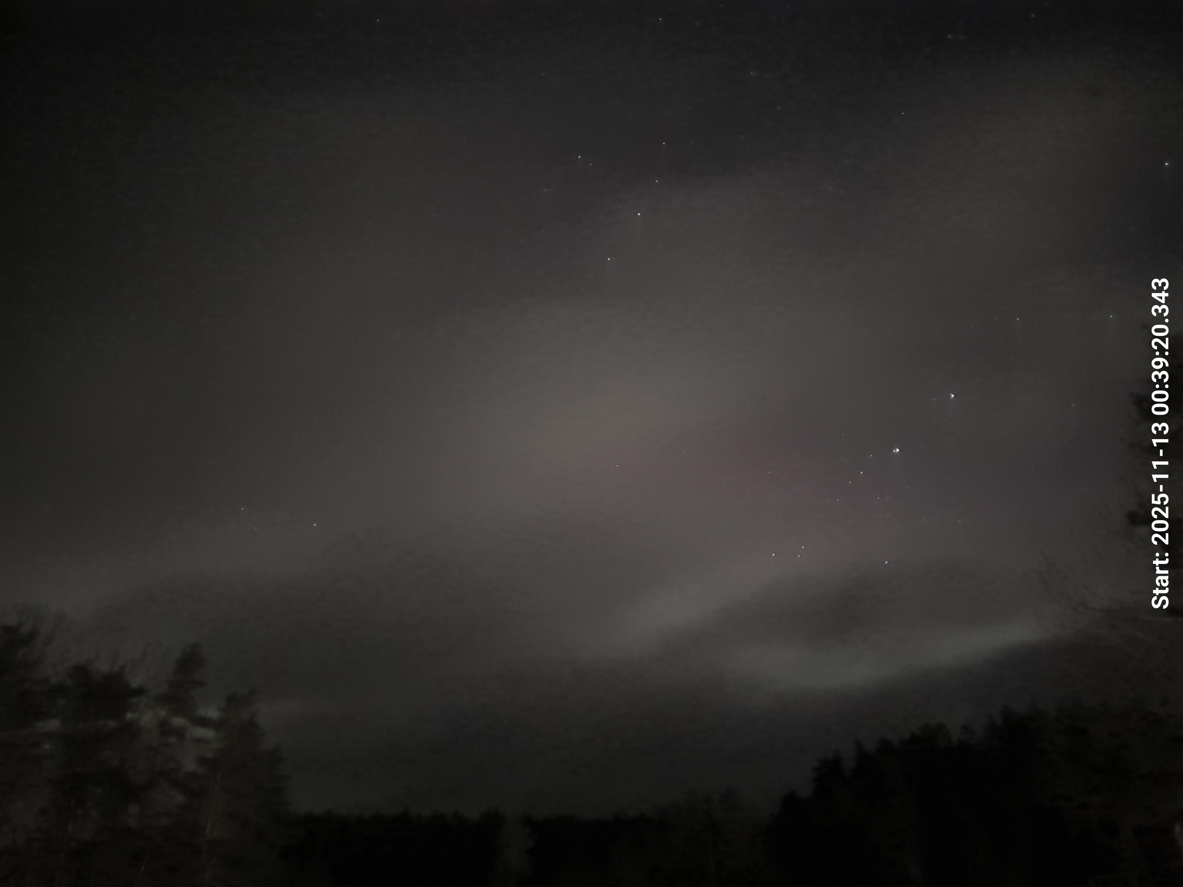 aurle_20251113_003936_lys43_star50_KP08_ISO1000_Lukker15.jpeg