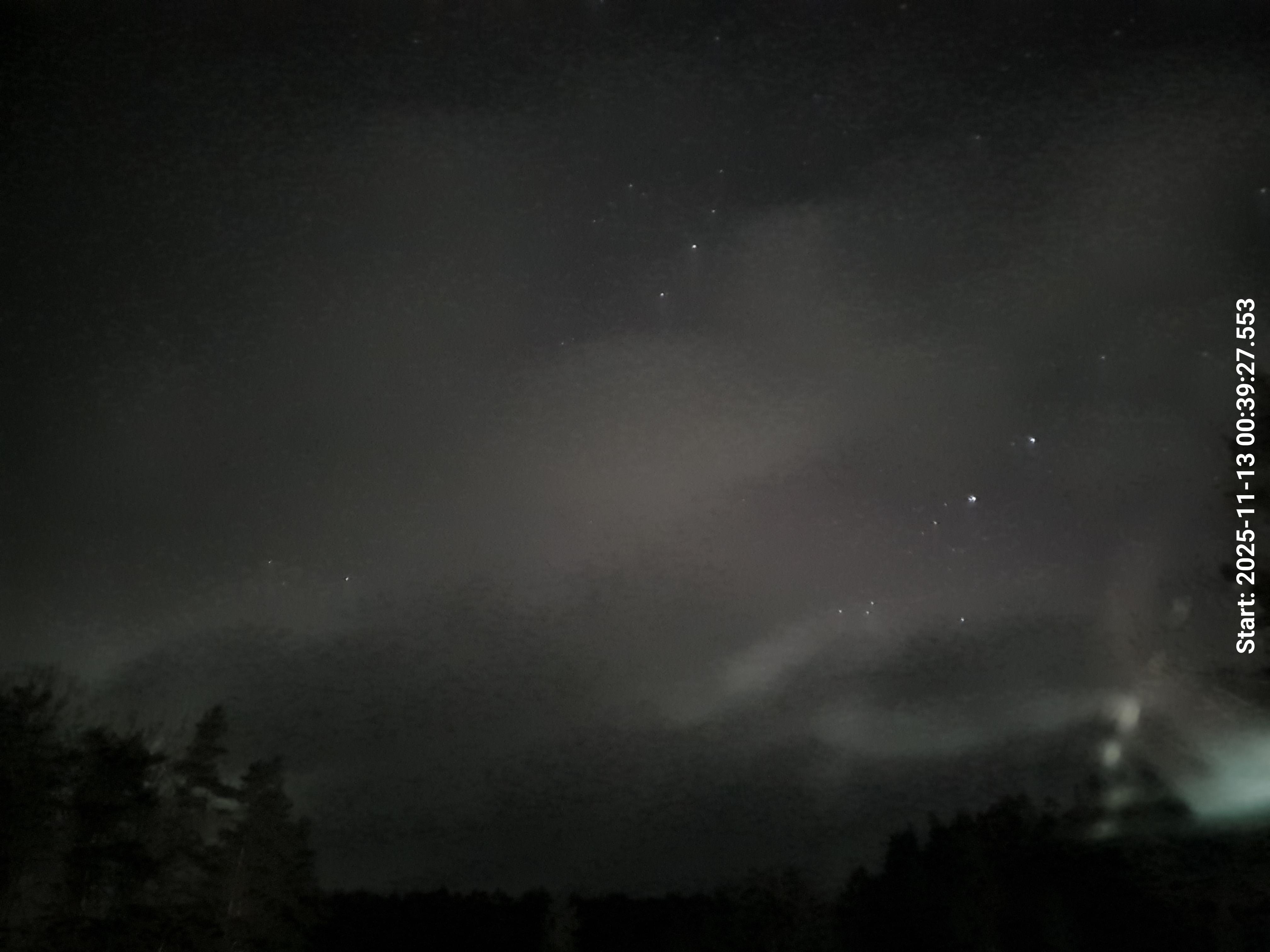 skyle_20251113_003936_lys38_star50_KP08_ISO1600_Lukker8.jpeg