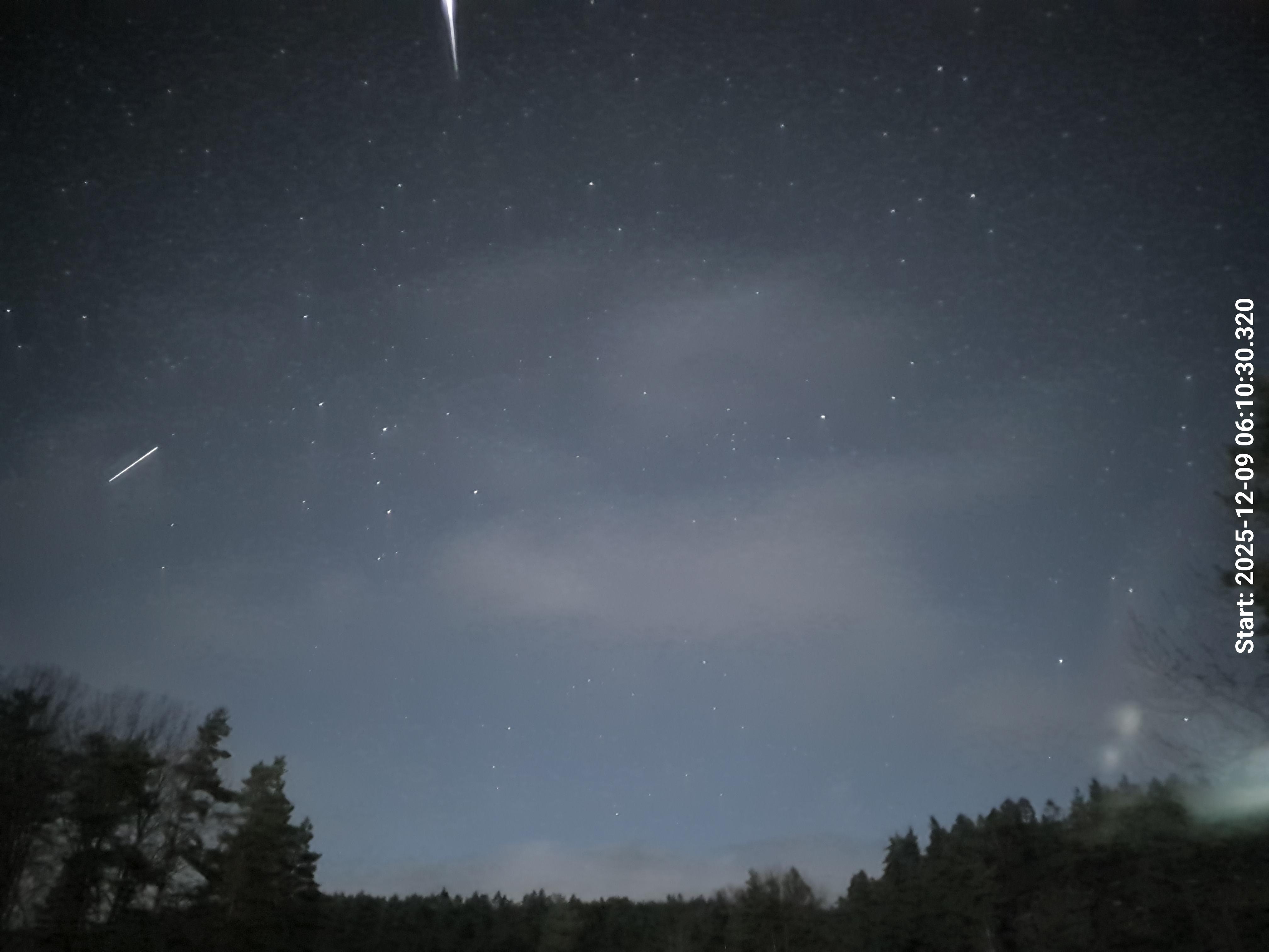 skyle_20251209_061039_lys73_star50_KP00_ISO1600_Lukker8.jpeg