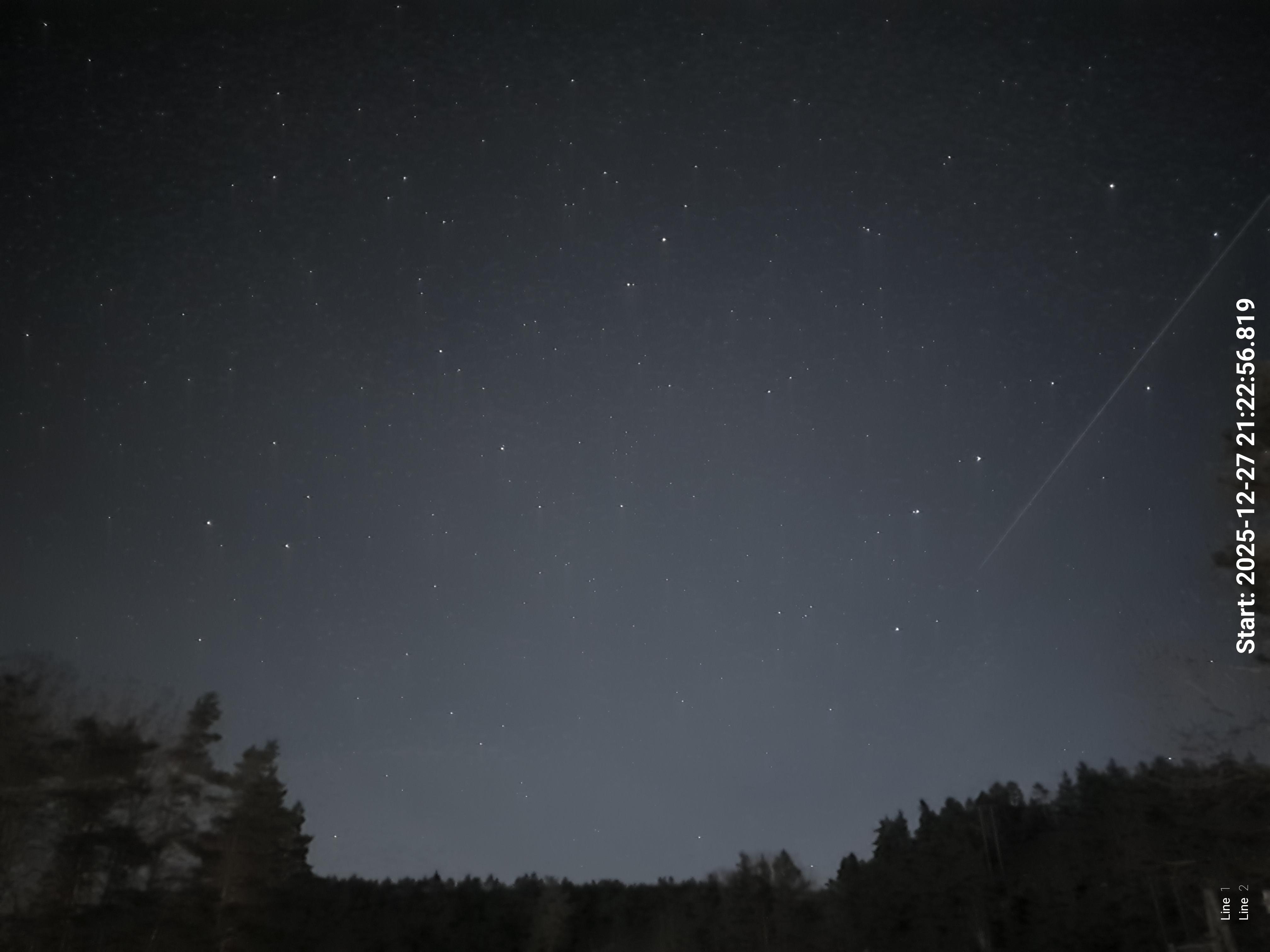 aurle_20251227_212313_lys51_star50_KP01_ISO1000_Lukker15.jpeg