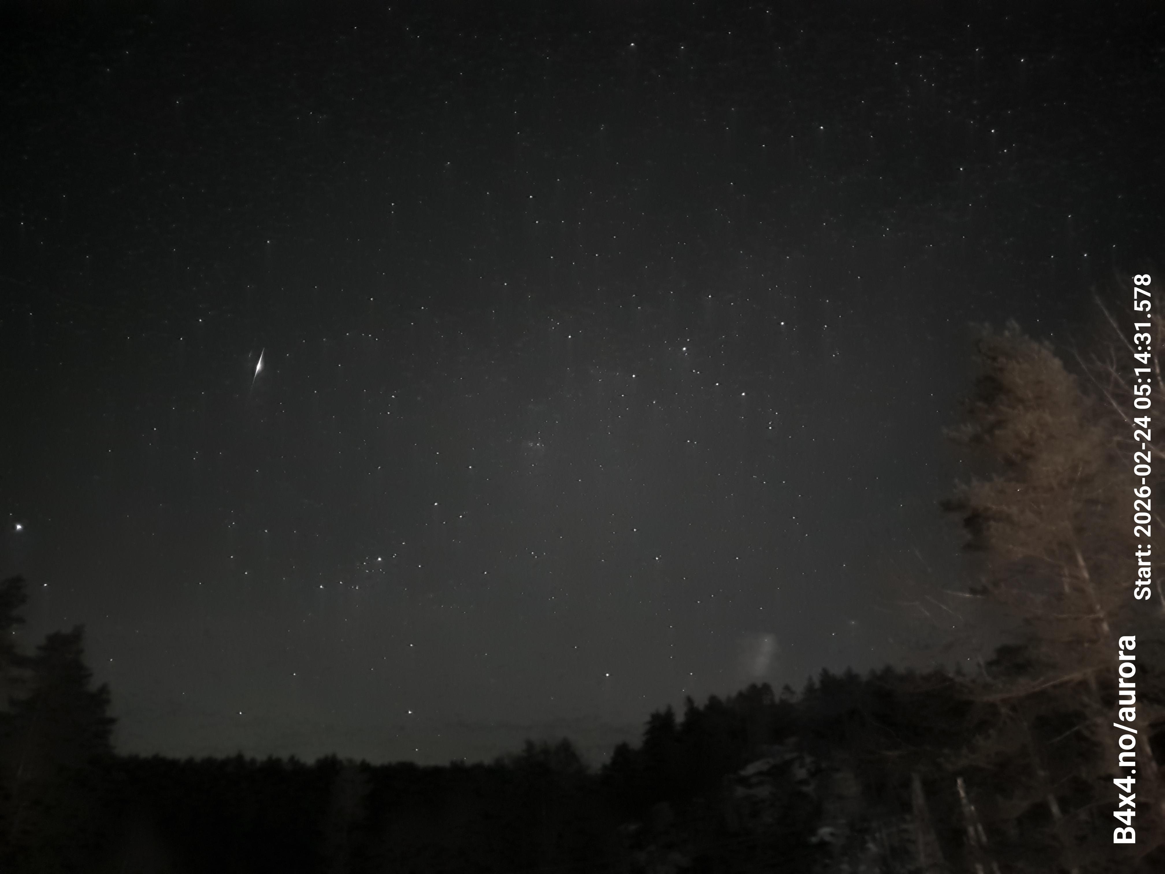 aurle_20260224_051447_lys34_star50_KP03_ISO1000_Lukker15.jpeg