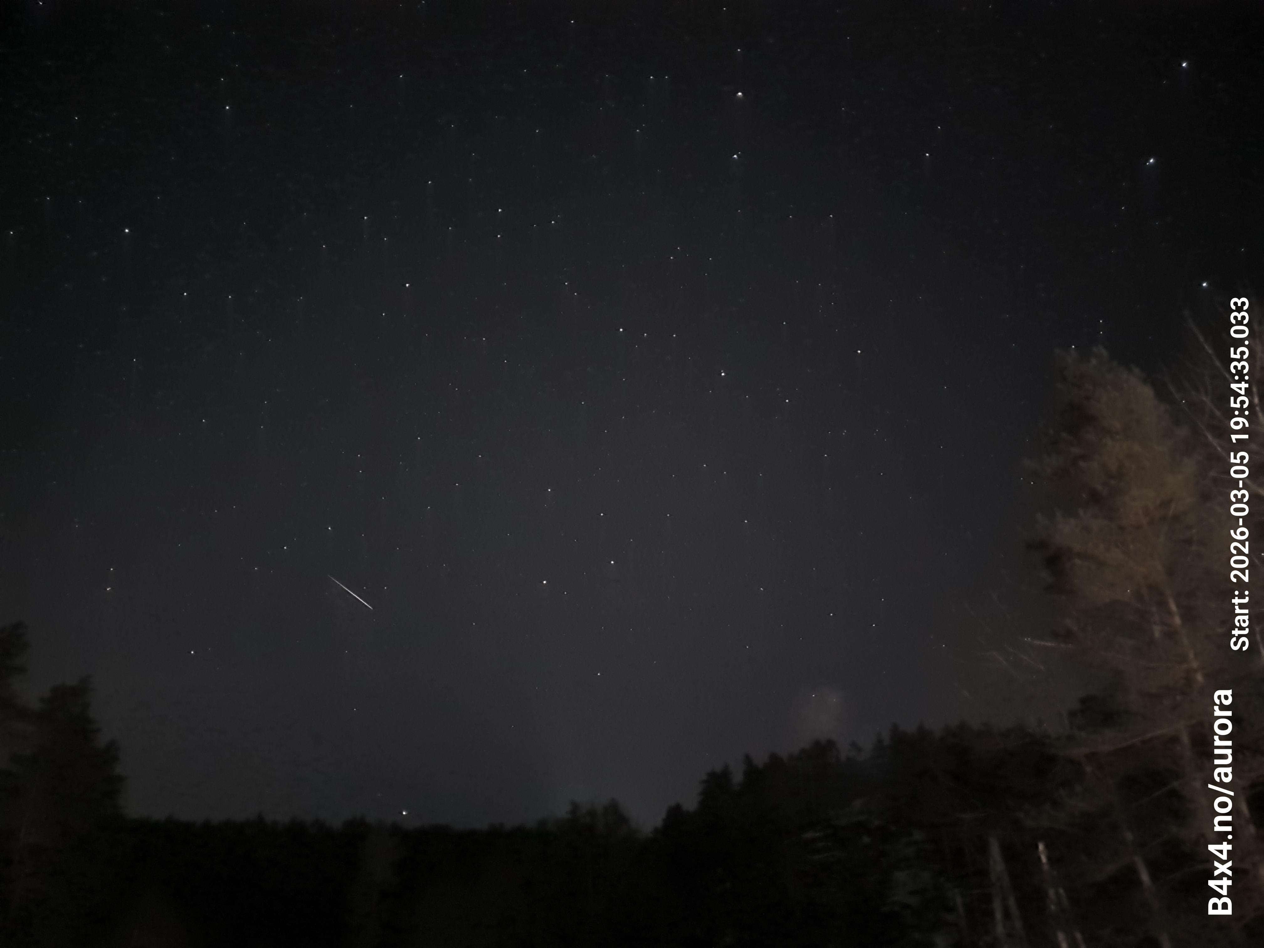 aurle_20260305_195451_lys29_star50_KPX_ISO1000_Lukker15.jpeg
