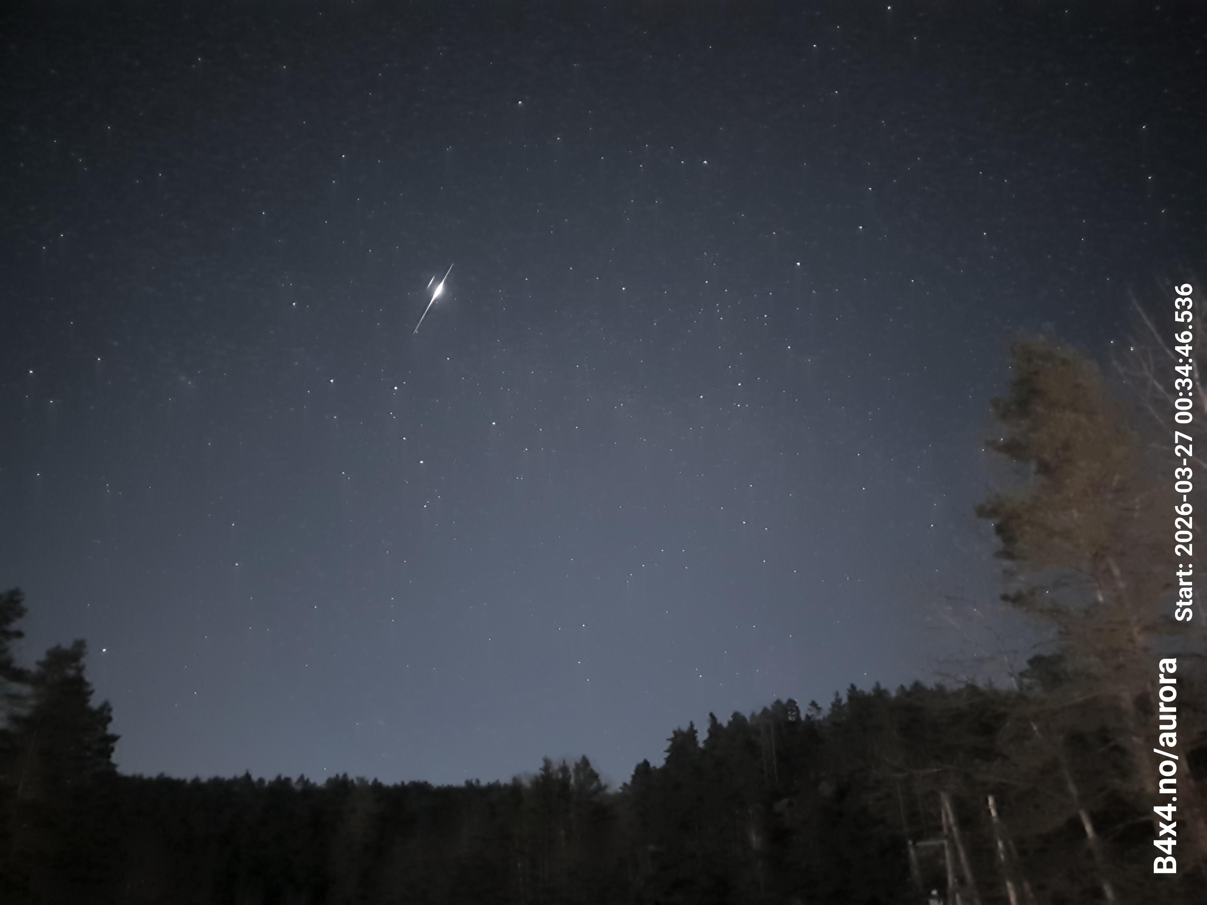 aurle_20260327_003502_lys57_star50_KP02_ISO1000_Lukker15.jpeg