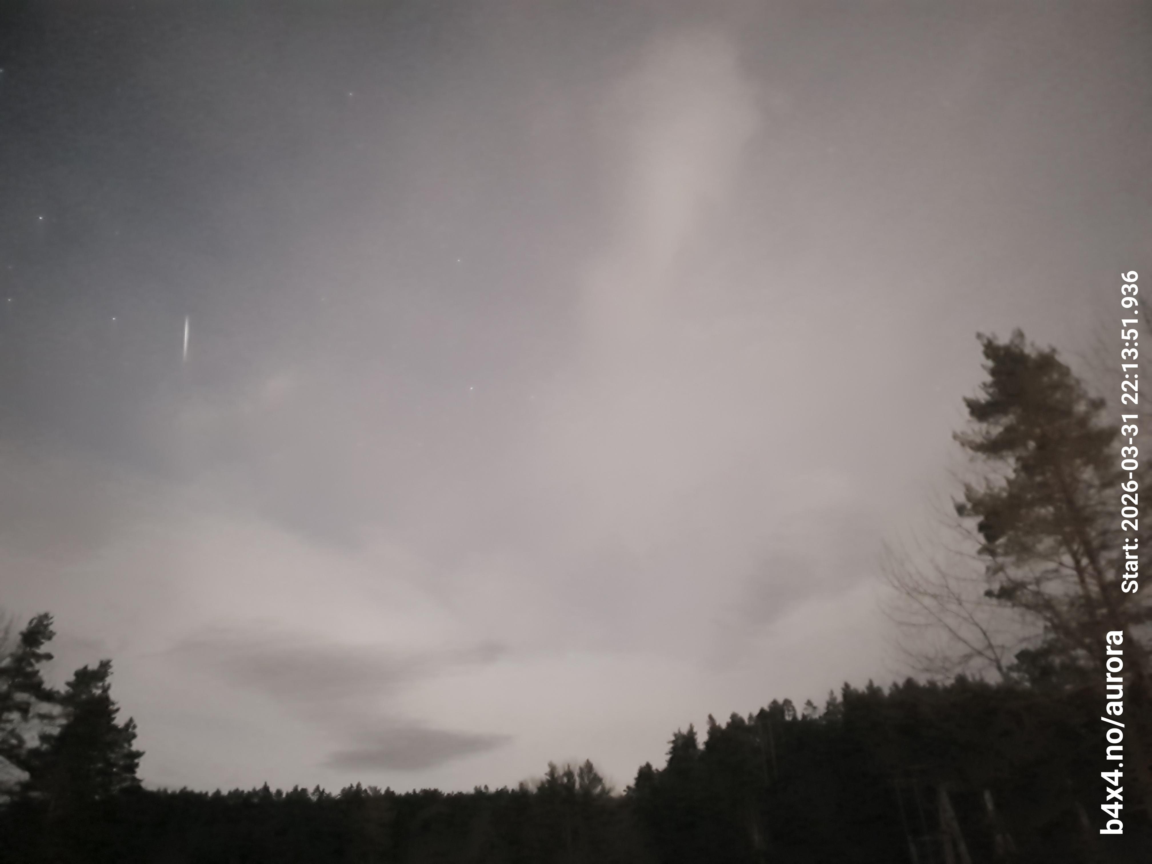 skyle_20260331_221401_lys120_star50_KP01_ISO1000_Lukker8.jpeg