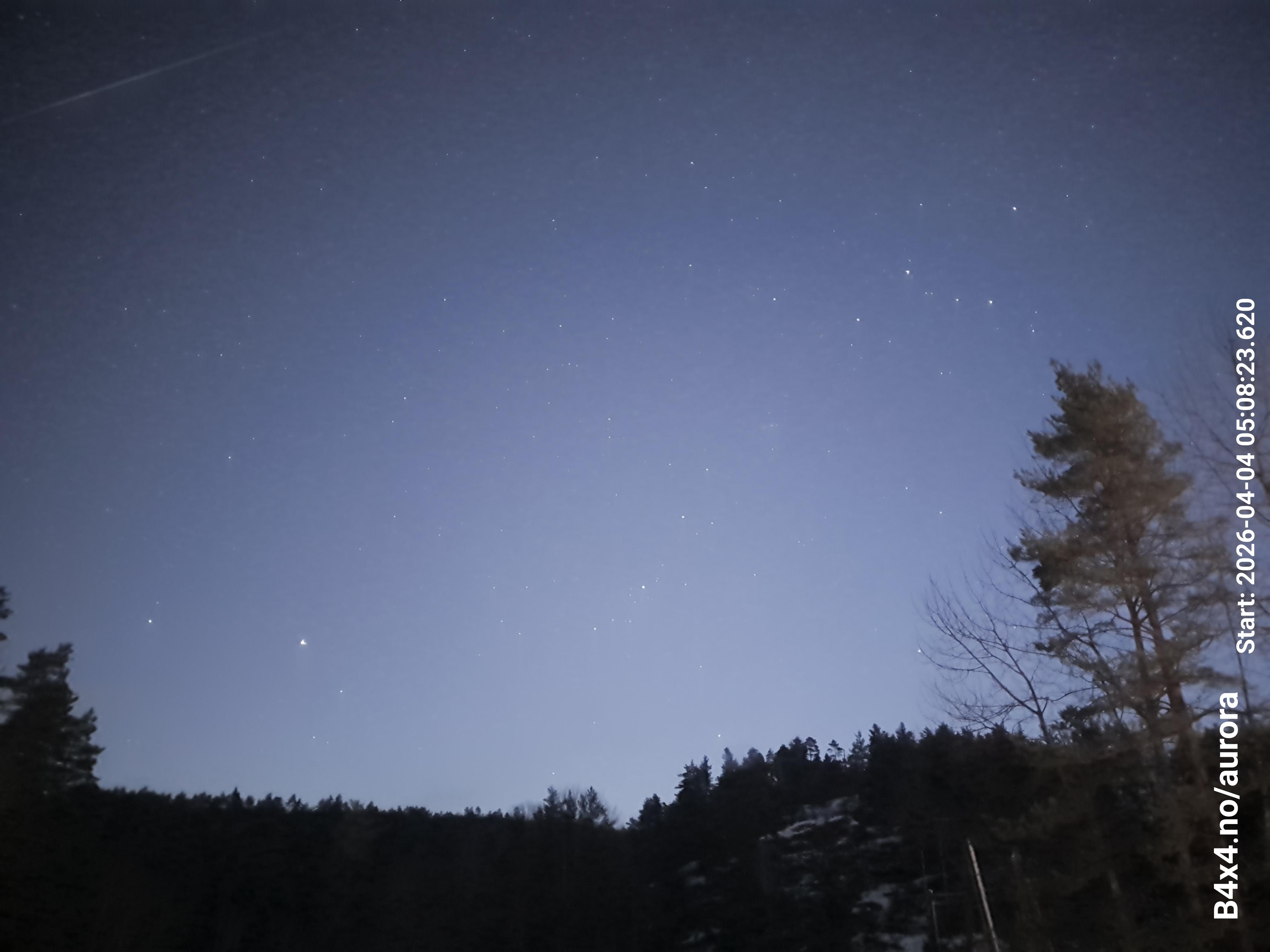 aurle_20260404_050839_lys88_star50_KP04_ISO1000_Lukker15.jpeg