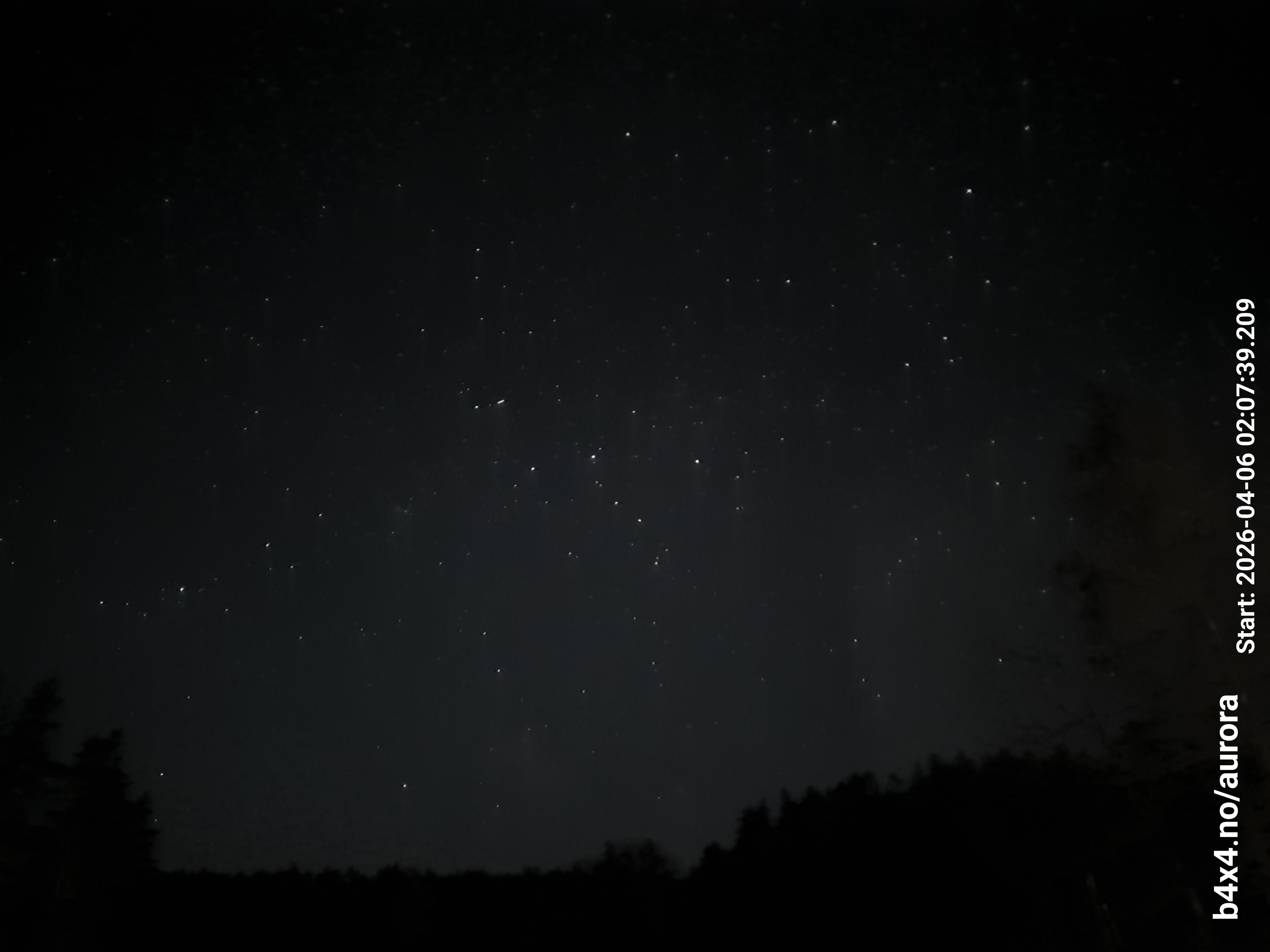 skyle_20260406_020749_lys16_star50_KP01_ISO800_Lukker9.jpeg