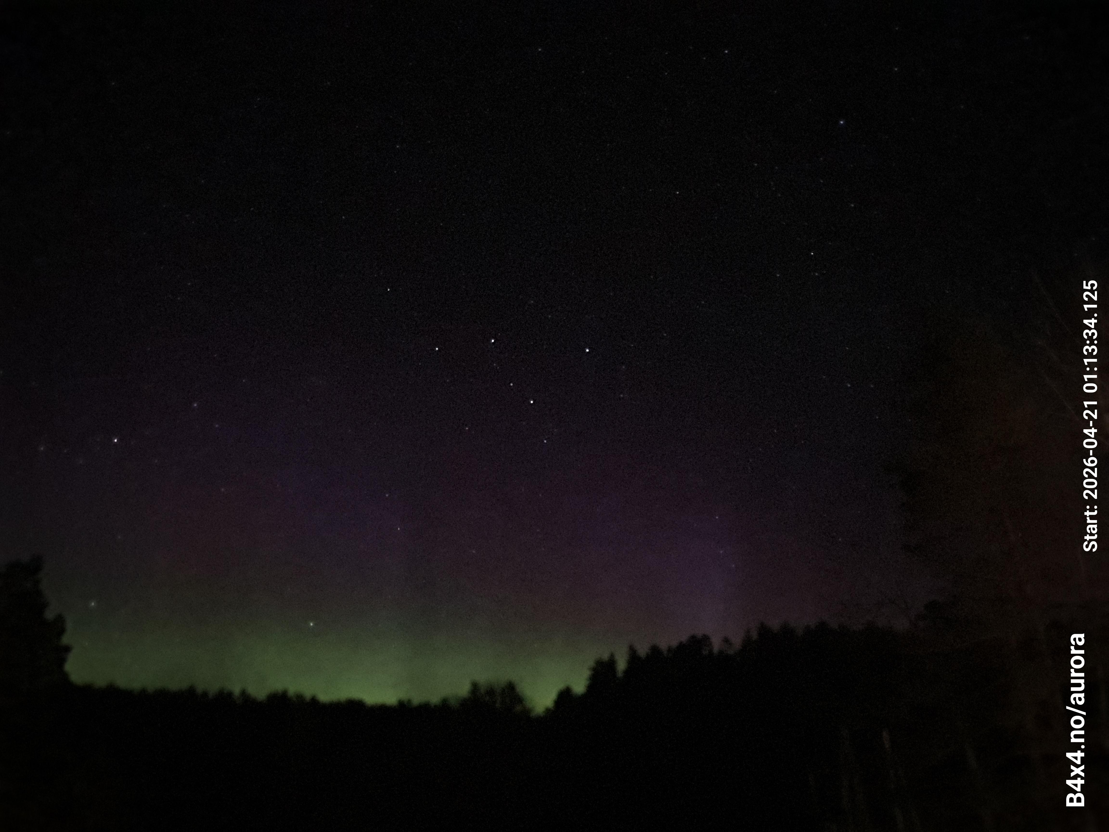 aurle_20260421_011350_lys14_star50_KP03_ISO1000_Lukker15.jpeg