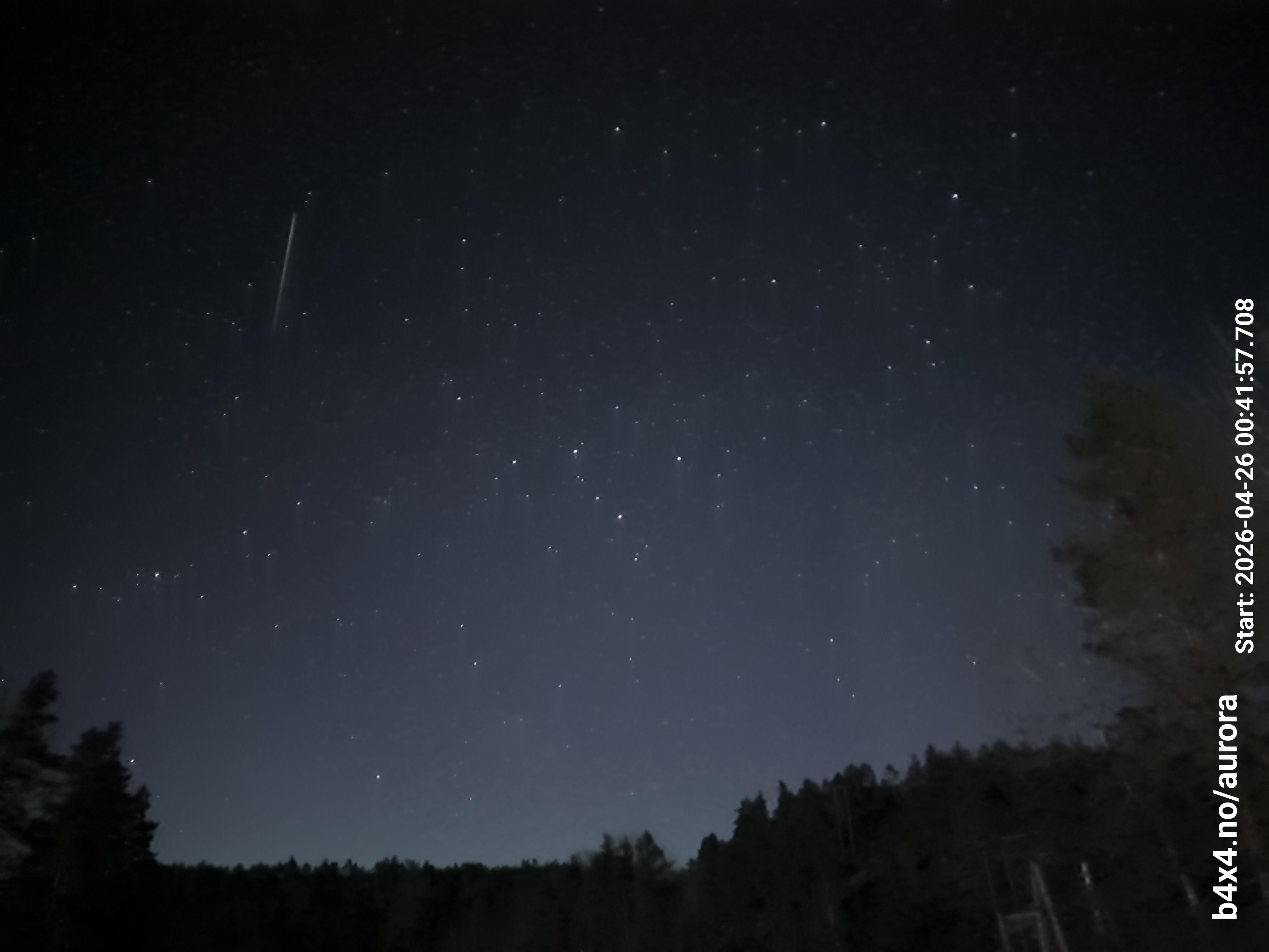 skyle_20260426_004209_lys35_star50_KPX_ISO800_Lukker10.jpeg