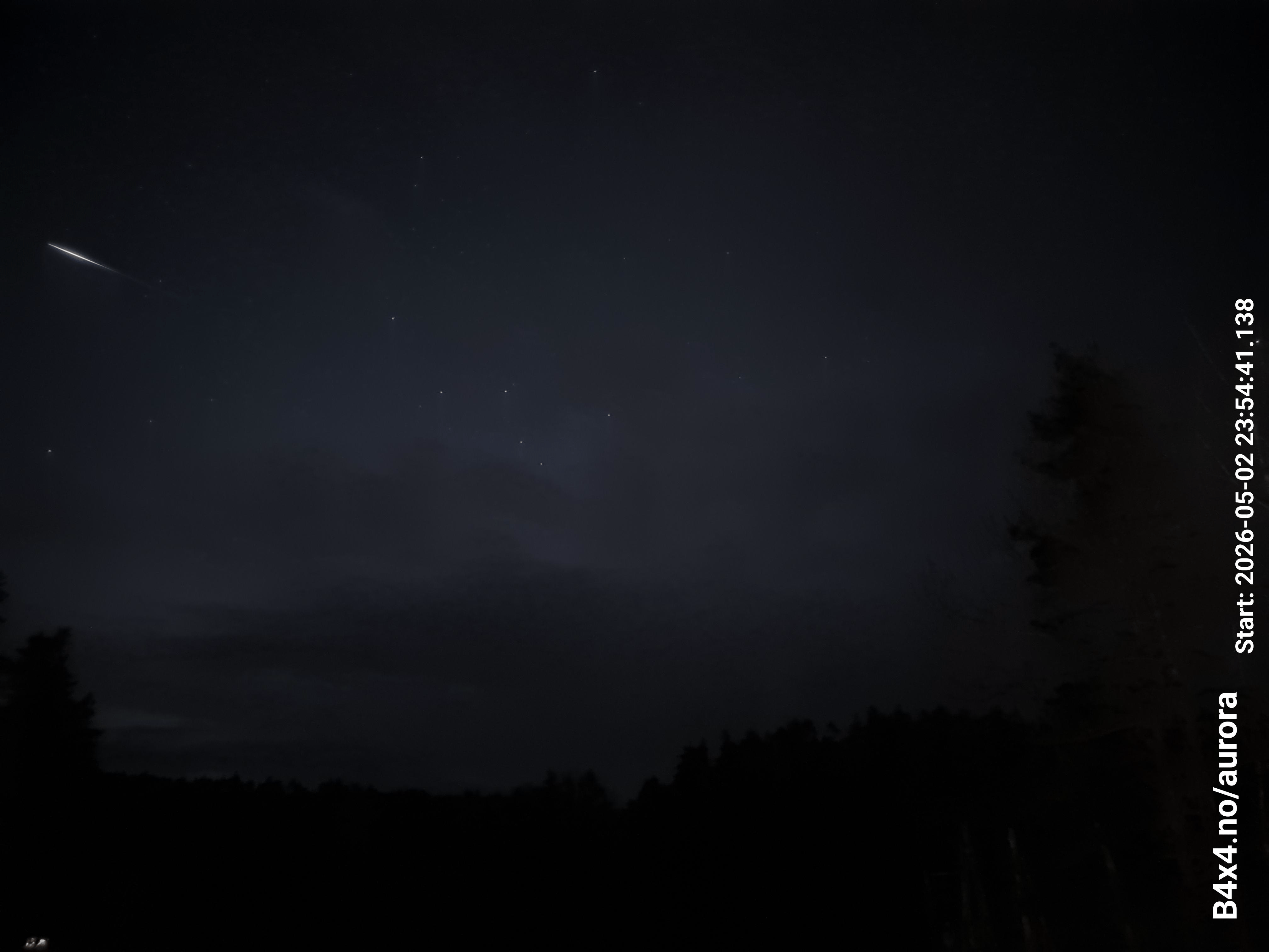 gif_aur_20260502_20260502_fps3_maxLys150_n2_v3.gif