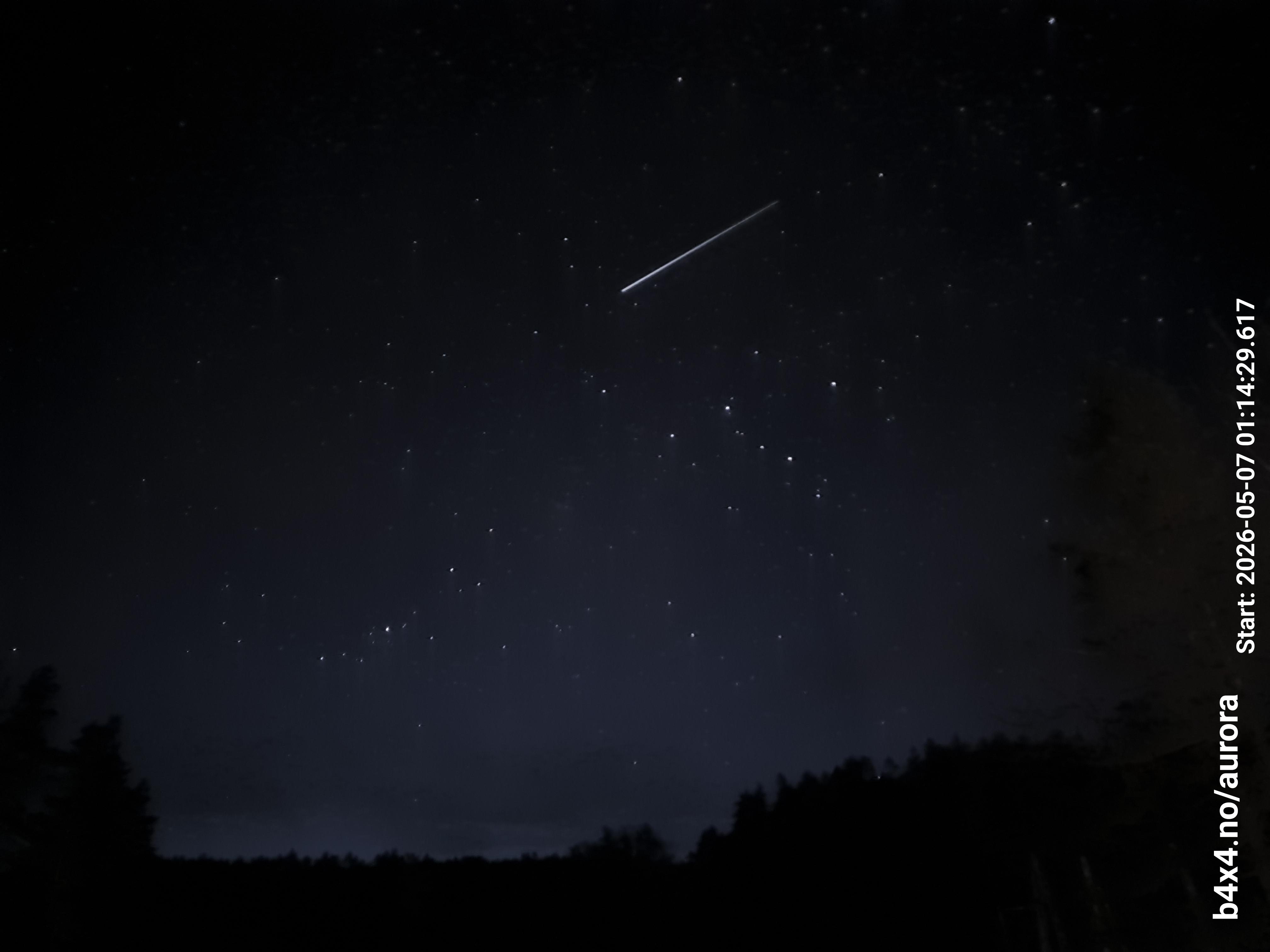 skyle_20260507_011440_lys15_star50_KP01_ISO800_Lukker10.jpeg